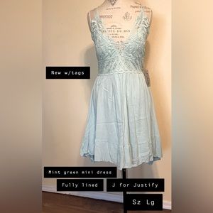 Women’s dress